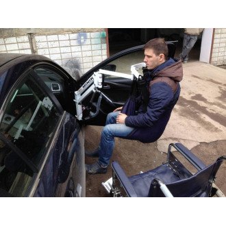 Подъёмник для инвалидов O-Savva Minik в автомобиль в Новосибирске