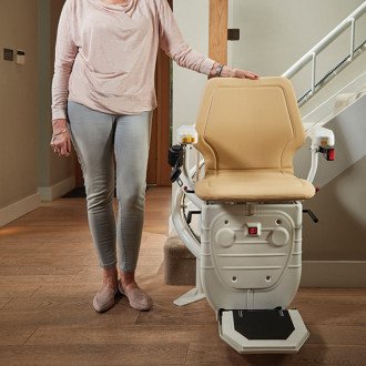 Подъёмник кресельный лестничный Bespoke Stairlifts Infinity V9 в Новосибирске
