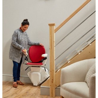 Подъёмник кресельный лестничный Bespoke Stairlifts Synergy в Новосибирске